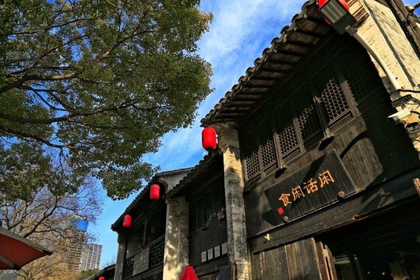 中小银行探寻上市路